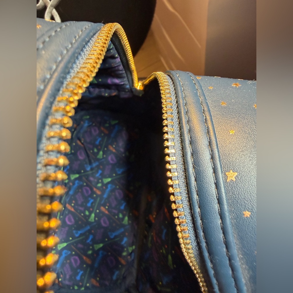 Loungefly Hocus Pocus Mini Backpack NWT - image 9